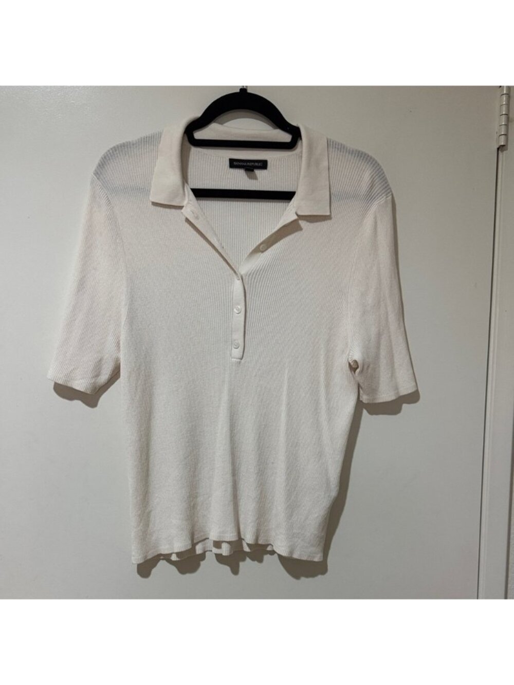 Banana Republic Women's White Button Down Shirt
